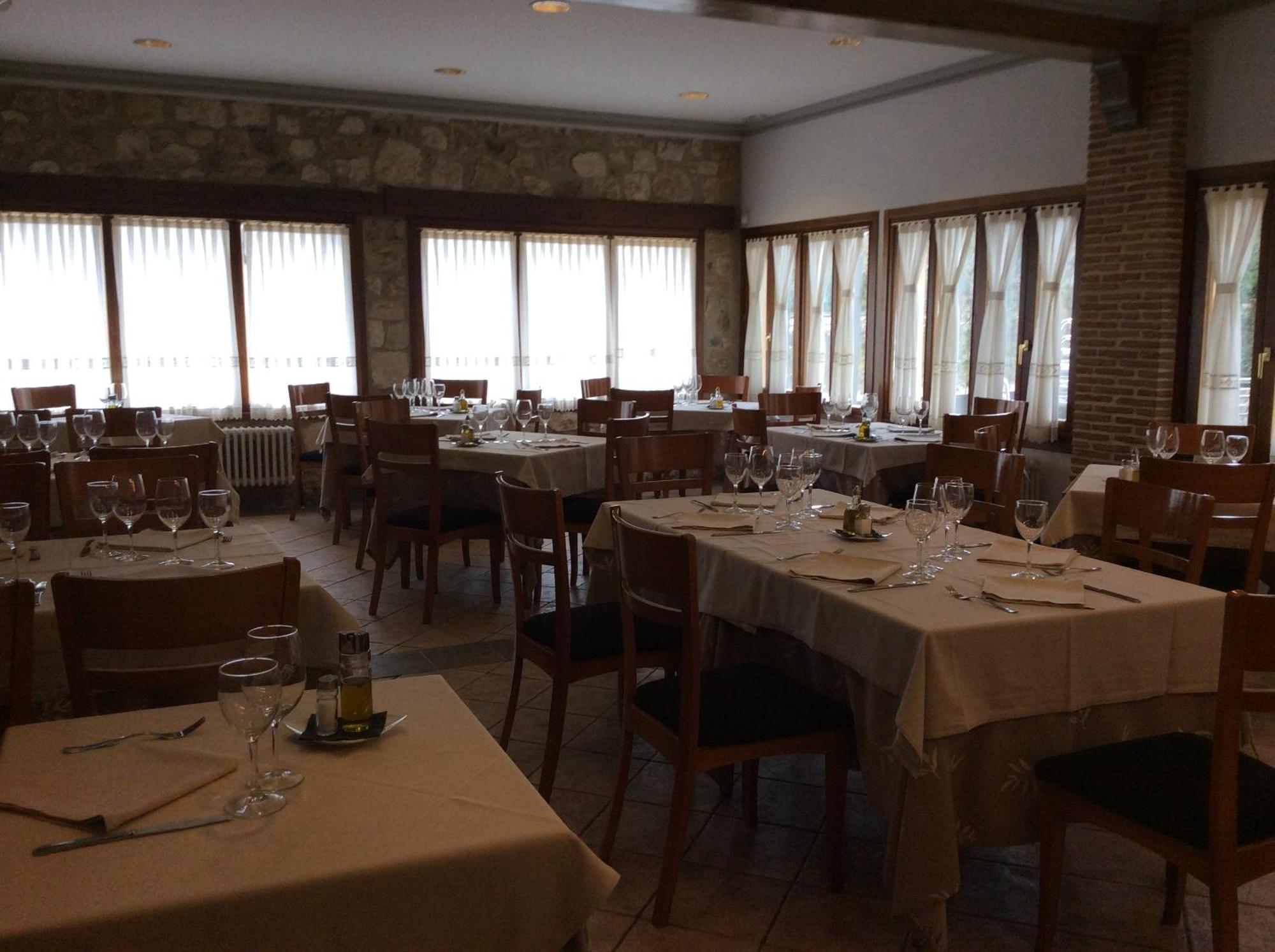 Hotel Rural Los Roturos Maestu Екстер'єр фото