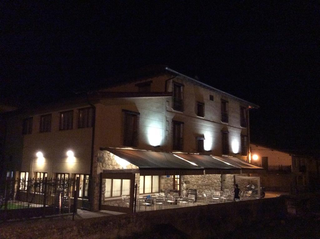 Hotel Rural Los Roturos Maestu Екстер'єр фото